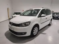 Usado VW Touran Advance 105 CV (77 kW) 2015 Blanco Monovolumen