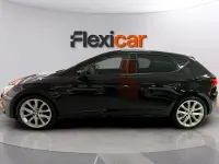 Usado Seat Leon FR 125 CV (91 kW) 2018 Negro Berlina