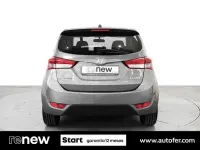 Usado Hyundai ix20 90 CV (66 kW) 2013 Gris / plata Utilitario