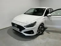 Nuevo Hyundai i30 100 CV (73 kW) 2025 Blanco Berlina