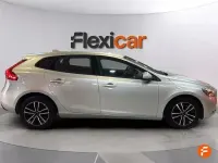 Usado Volvo V40 Momentum 120 CV (88 kW) 2017 Gris