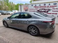 Usado Toyota Camry Luxury 218 CV (160 kW) 2022 Gris / plata Berlina