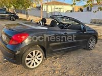 Usado Peugeot 207 CC 110 CV (80 kW) 2007 Negro Descapotable