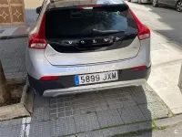 Usado Volvo V40 CC Momentum 120 CV (88 kW) 2017 Gris / plata Familiar