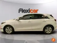 Usado Kia Ceed 136 CV (100 kW) 2023 Blanco Utilitario