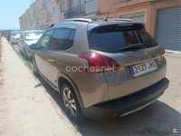 Usado Peugeot 2008 Allure 120 CV (88 kW) 2016 Marrón SUV