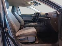 Usado Seat Leon Style 150 CV (110 kW) 2024 Gris / plata Familiar