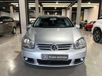 Usado VW Golf IV Highline 140 CV (102 kW) 2004 Gris Utilitario