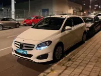 Usado Mercedes B220 170 CV (125 kW) 2019 Blanco Utilitario