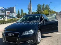 Usado Audi A3 Sportback Attraction 140 CV (102 kW) 2012 Negro Utilitario