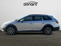Usado Seat Leon 4Drive 184 CV (135 kW) 2017 Gris / plata Familiar