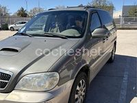 Usado Kia Carnival EX 144 CV (105 kW) 2004 Gris / plata Monovolumen