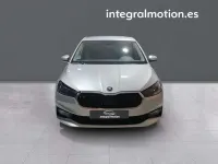 Usado Skoda Fabia Selection 95 CV (69 kW) 2025 Blanco Utilitario