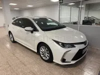 Usado Toyota Corolla Active 122 CV (89 kW) 2022 Blanco Berlina