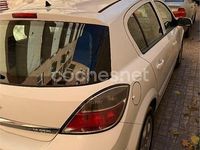 Usado Opel Astra Cosmo 100 CV (73 kW) 2008 Blanco Berlina