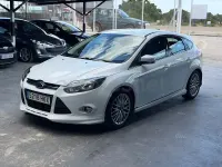 Usado Ford Focus Sport 115 CV (84 kW) 2012 Blanco Berlina