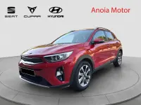 Usado Kia Stonic 120 CV (88 kW) 2018 Rojo SUV