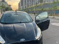 Usado Ford Fiesta 100 CV (73 kW) 2017 Negro Utilitario