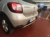 Usado Dacia Sandero Stepway 90 CV (66 kW) 2016 Gris / plata Berlina
