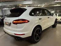 Usado Porsche Cayenne Diesel Platinum Edition 262 CV (192 kW) 2017 Blanco SUV