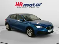 Usado Seat Leon Style 110 CV (80 kW) 2024 Azul Berlina