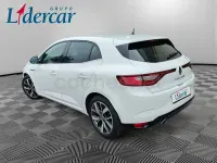 Usado Renault Mégane IV Zen 130 CV (95 kW) 2018 Blanco Berlina