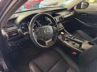 Usado Lexus IS300h Executive Line 223 CV (164 kW) 2014 Gris / plata Berlina