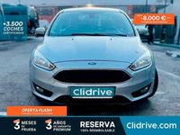 Usado Ford Focus Trend 101 CV (74 kW) 2015 Gris / plata Berlina