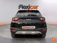 Usado Kia Stonic 101 CV (74 kW) 2025 Negro SUV
