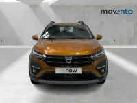 Usado Dacia Sandero Comfort 101 CV (74 kW) 2022 Naranja Berlina