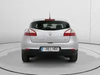 Usado Renault Mégane III Authentique 90 CV (66 kW) 2011 Gris / plata Berlina