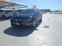 Usado VW Passat Sportline 150 CV (110 kW) 2016 Negro Familiar