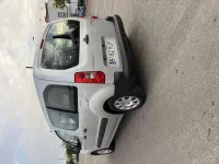 Usado Peugeot TePee Access 92 CV (67 kW) 2012 Gris Van