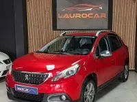 Usado Peugeot 2008 Style 100 CV (73 kW) 2017 Granate SUV