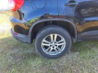 Usado VW Tiguan 170 CV (125 kW) 2008 Negro SUV