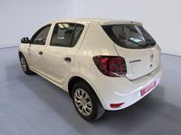 Usado Dacia Sandero Ambiance 73 CV (53 kW) 2017 Blanco Berlina