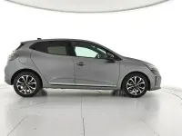 Usado Renault Clio V Techno 101 CV (74 kW) 2025 Gris Berlina