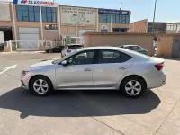 Usado Skoda Octavia Active 115 CV (84 kW) 2021 Gris / plata Berlina