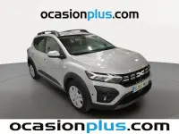 Usado Dacia Sandero Expression 91 CV (66 kW) 2024 Gris plata Utilitario