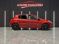 Usado Renault Clio II 100 CV (73 kW) 2007 Rojo Berlina