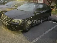 Usado Opel Astra Sport 100 CV (73 kW) 2003 Negro Berlina
