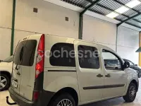 Usado Renault Kangoo Expression 85 CV (62 kW) 2009 Gris / plata Familiar