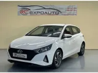 Usado Hyundai i20 99 CV (72 kW) 2021 Blanco Utilitario