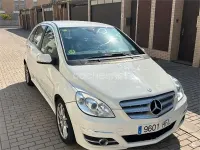 Usado Mercedes B200 140 CV (102 kW) 2010 Blanco Monovolumen