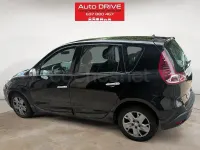 Usado Renault Scénic III 110 CV (80 kW) 2011 Negro Monovolumen