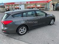 Usado Ford Focus Trend 120 CV (88 kW) 2021 Marrón Familiar