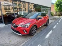 Usado Renault Captur Zen 100 CV (73 kW) 2022 Rojo SUV