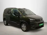 Usado Peugeot Rifter Allure 101 CV (74 kW) 2024 Verde Monovolumen