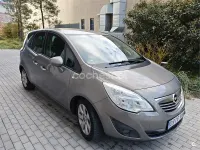 Usado Opel Meriva Selective 120 CV (88 kW) 2012 Gris / plata Monovolumen