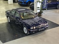 Usado Jaguar XJ8 Executive 300 CV (220 kW) 2004 Azul Berlina